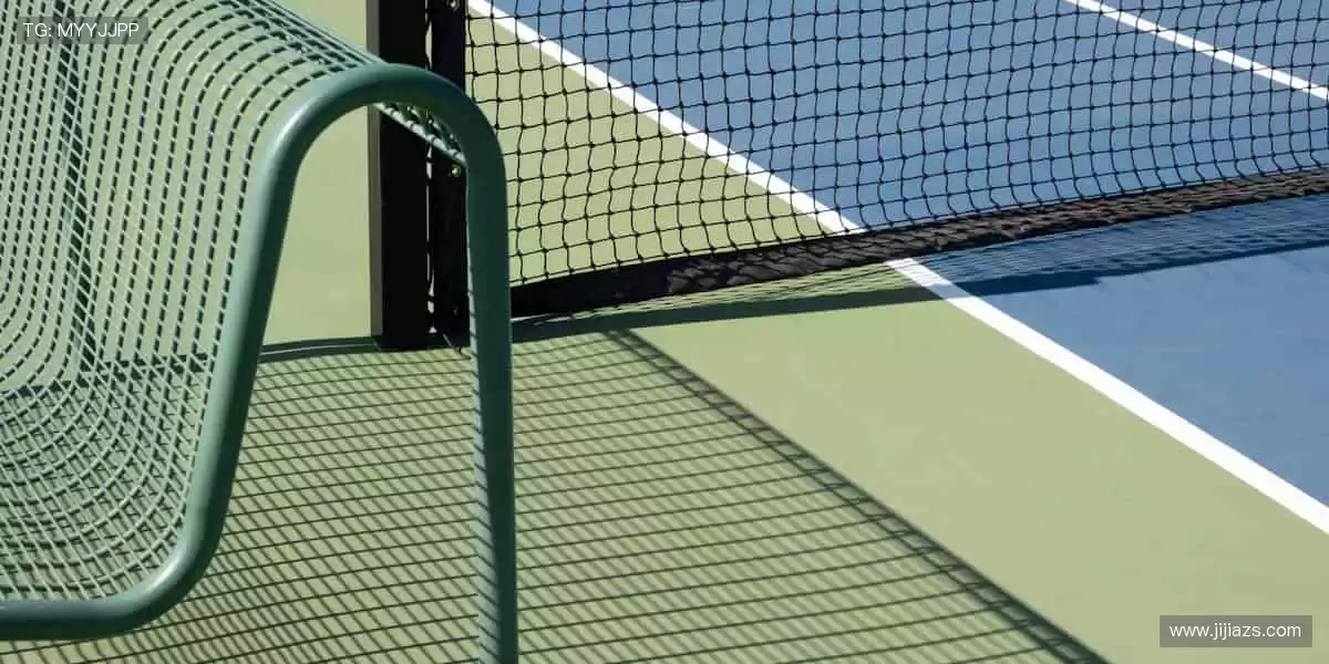 📱 边看边聊，弹幕刷屏，互动赢好礼！